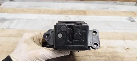Toyota Auris 150 Tailgate/trunk/boot lock/catch/latch