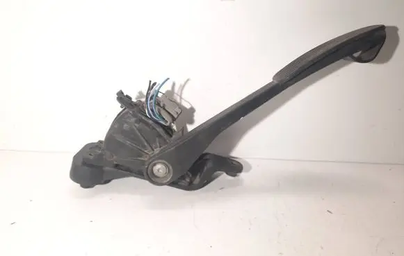 Volvo XC90 Accelerator throttle pedal 8634697