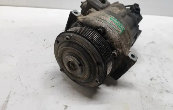 Volkswagen PASSAT B6 Air conditioning (A/C) compressor (pump) 1K0820803Q 08181609563
