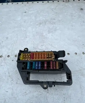 Audi A6 S6 C6 4F Fuse module 4F1971845A