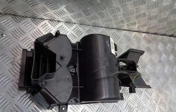 Chrysler Pacifica Front door blower motor 790835