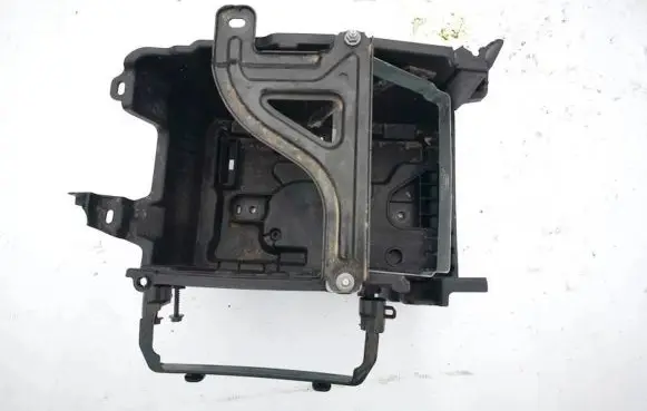 Battery box tray