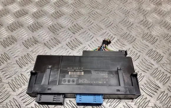 BMW 1 E81 E87 Comfort/convenience module 532423019 9640120180 9177983