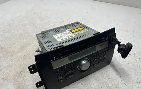 Suzuki SX4 Radio/CD/DVD/GPS head unit 3910179JB