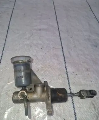 Nissan Terrano Clutch master cylinder 
