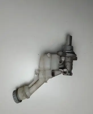 Suzuki Swift II Master brake cylinder 0204259025