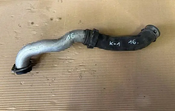 BMW X5 E70 Intercooler hose/pipe 7788357