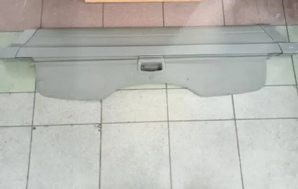 Ford Focus Parcel shelf load cover 0000