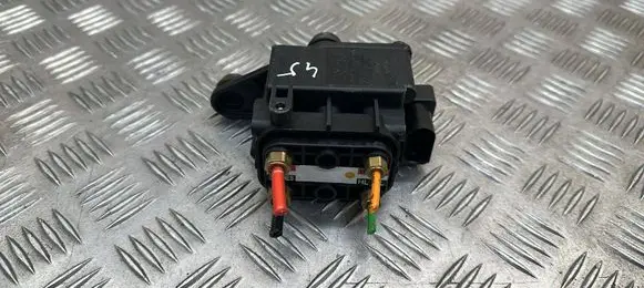 Jaguar XJ X351 Air suspension valve block AW9338486AA