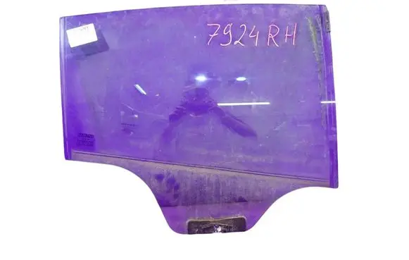 Fiat Bravo Front door window glass four-door 