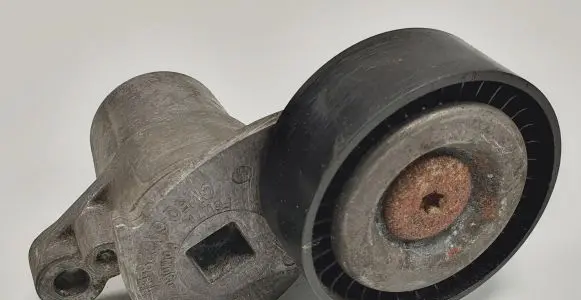 Ford Focus Timing belt tensioner CM5Q-6A228-BA
