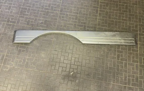 Toyota Land Cruiser (HDJ90) Loading door trim (molding) 7680160030