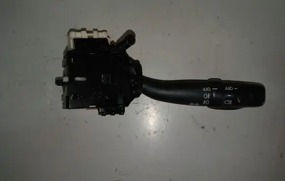 Toyota Corolla E140 E150 Indicator stalk 173650