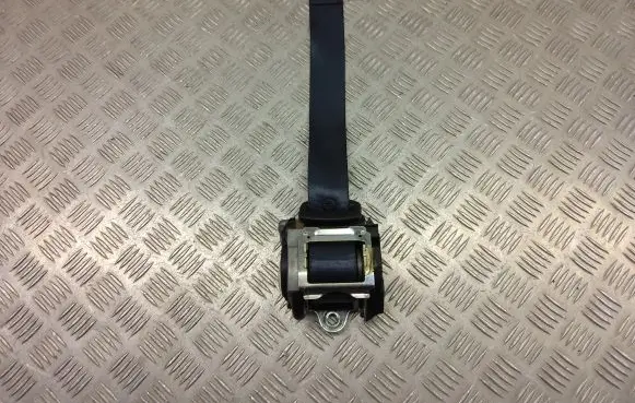 Audi A3 S3 8L Rear seatbelt 560546201 L03919099 80L083