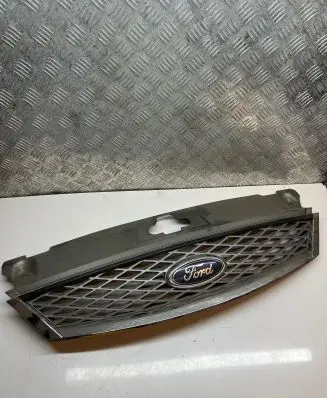 Ford Mondeo Mk III Front bumper upper radiator grill 6S718A100 6S7X8A133