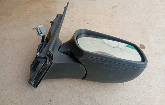 Ford Focus Front door electric wing mirror 123663
