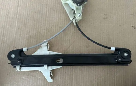 Volkswagen Polo V 6R Rear door window regulator with motor 6R4839462E