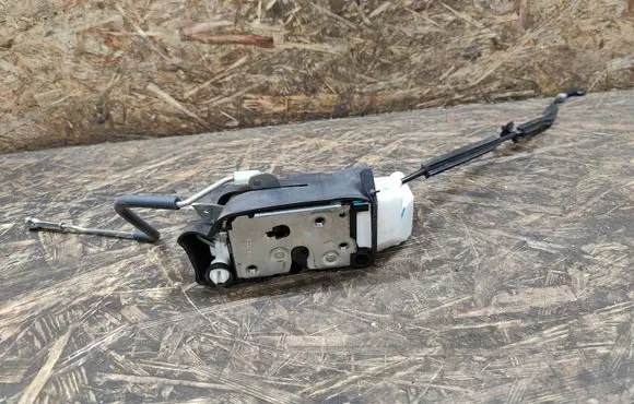 Maserati Quattroporte Rear door lock B792
