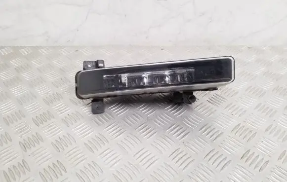 BMW 5 G30 G31 Front fog light 89250243