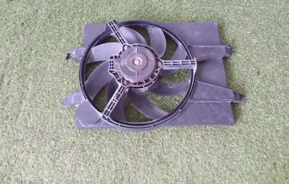 Ford Fiesta Electric radiator cooling fan 8240451