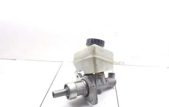 Mercedes-Benz E W210 Master brake cylinder A2024300202