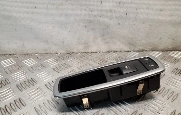 Dodge Nitro Electric window control switch 04602544