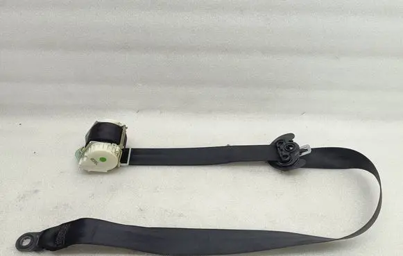 Volkswagen Transporter - Caravelle T5 Middle seatbelt (rear) 7H9857811A 33053717 40578