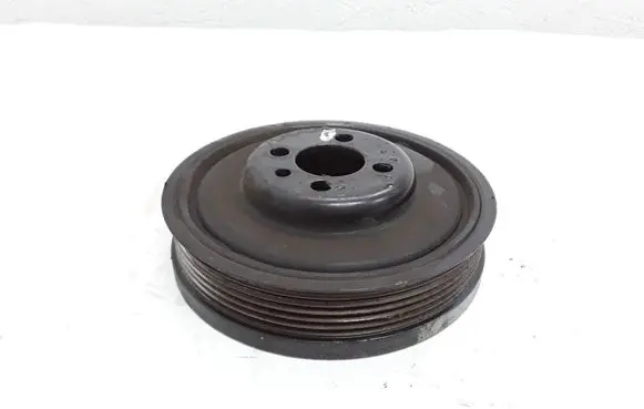 Volkswagen PASSAT B7 Crankshaft pulley 038185243M