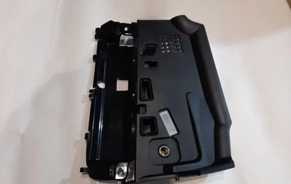 BMW 6 F12 F13 Dashboard lower bottom trim panel 10822910