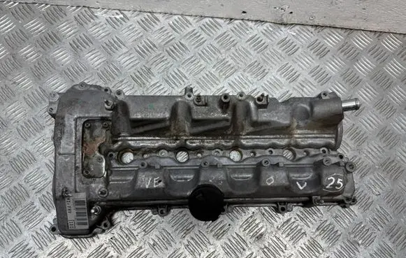 Toyota Corolla Verso AR10 Rocker cam cover 1120126030 04262314