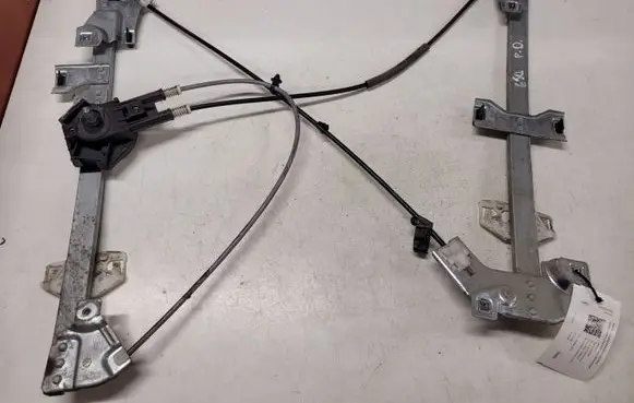 Peugeot Partner Front door manual window regulator 