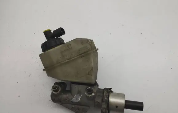Renault Kangoo I Master brake cylinder 7700417649
