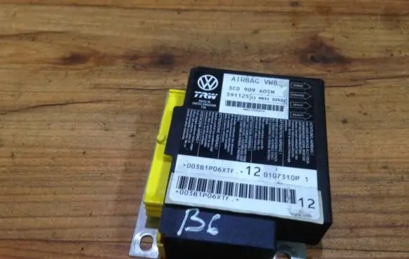 Volkswagen PASSAT B6 Airbag control unit/module 3c0909605m 391125