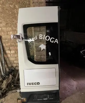 Iveco Daily 6th gen Rear door