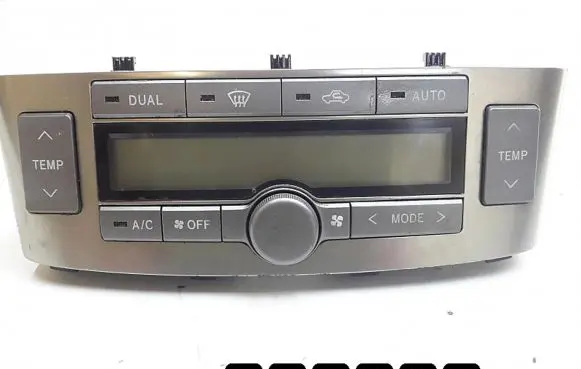 Toyota Avensis T250 Climate control unit