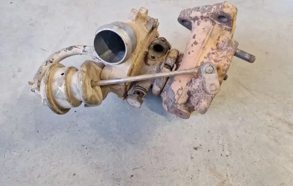 Mitsubishi L200 Turbo 1515A029