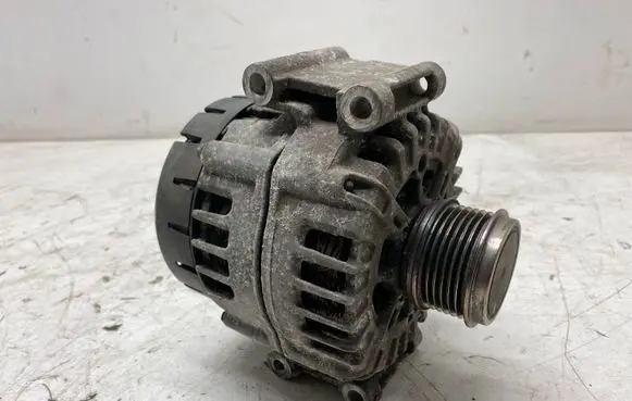 Audi Q7 4M Generator/alternator 06L903024F