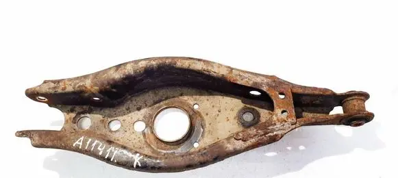 Toyota Avensis T270 Rear upper control arm/wishbone