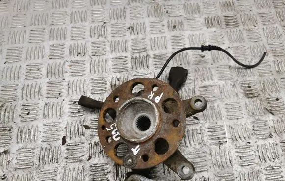 Mercedes-Benz A W168 Front wheel hub