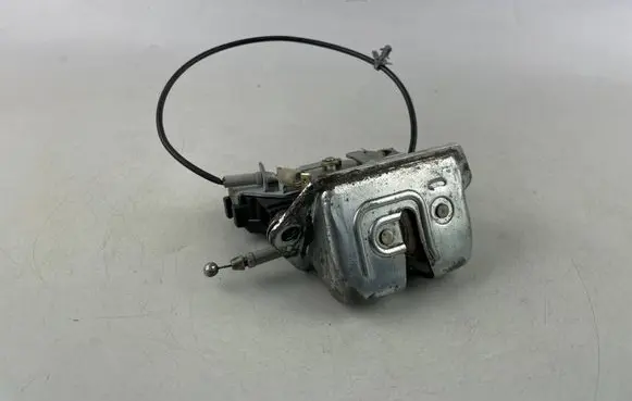 Subaru Forester SG Tailgate/trunk/boot lock/catch/latch 