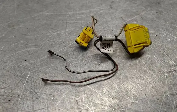 Volkswagen PASSAT B6 Airbag squib ring wiring 3C0971584D
