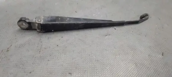 Volkswagen PASSAT B3 Rear wiper blade arm 333955707A