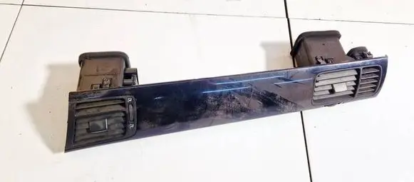 Honda FR-V Dash center air vent grill