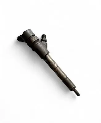 Toyota Auris 150 Fuel injector 0445110221