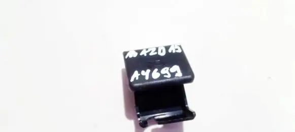 Mazda 5 Engine bonnet (hood) release handle