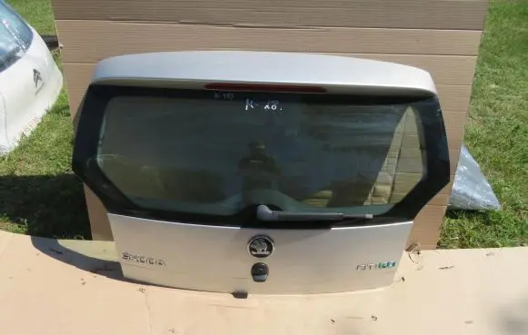 Tailgate/trunk/boot lid