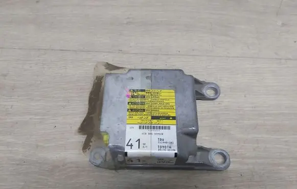 Toyota Yaris Other devices 89170-0D180