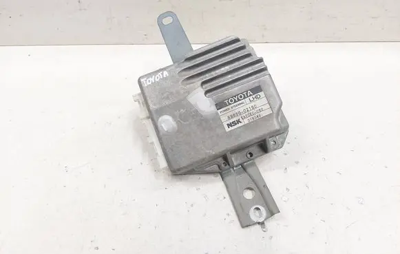 Toyota Corolla E120 E130 Power steering control unit/module 8965002150 EATCEC060 019343