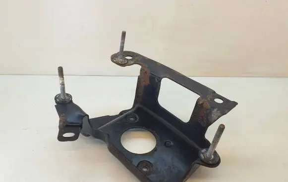 Mercedes-Benz ML W164 Pneumatic air compressor holding bracket 102691