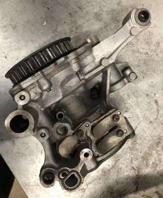 Skoda Superb B8 (3V) Oil pump 